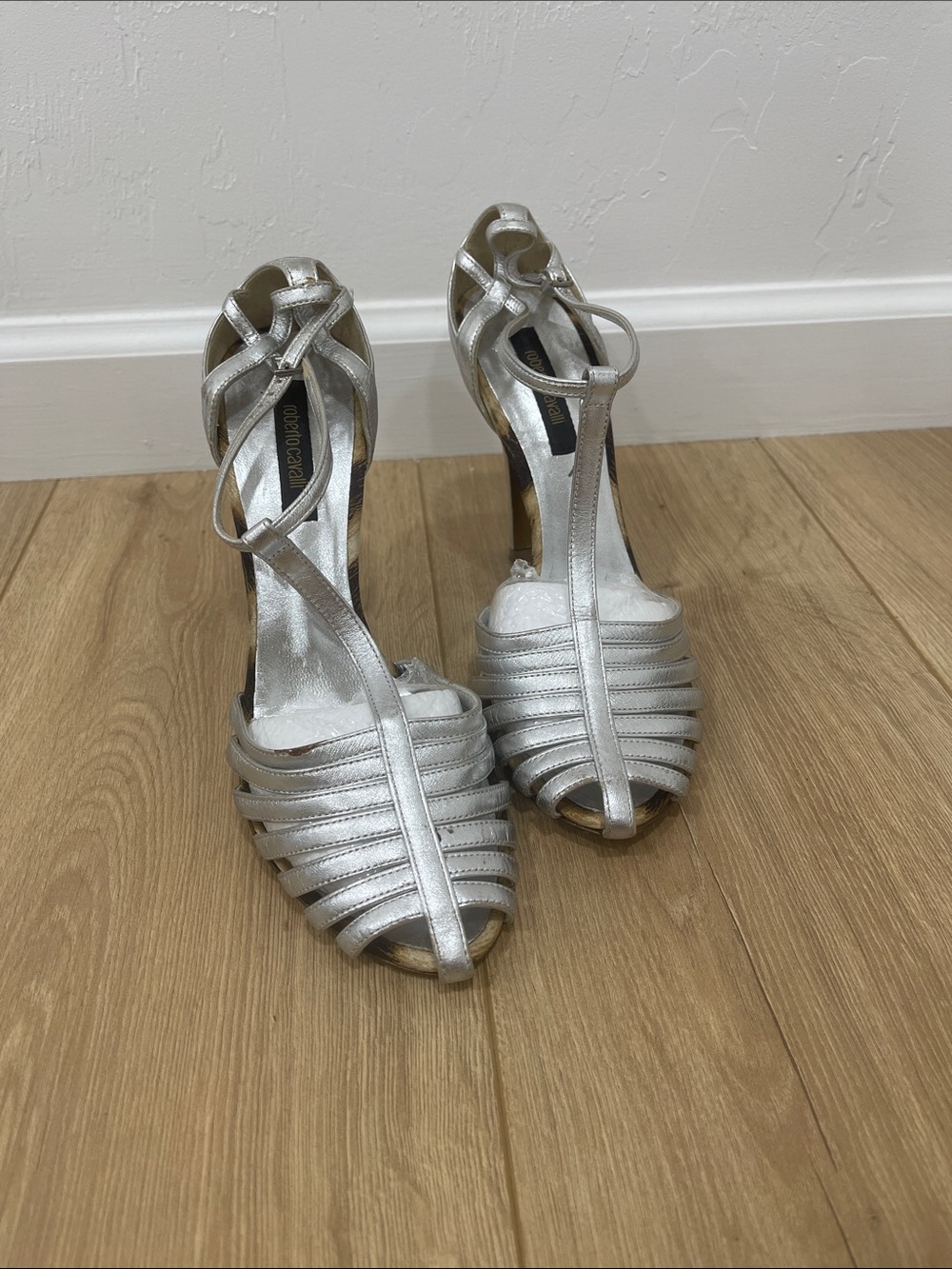 Roberto Cavalli Silver Metallic Strappy T‑Bar Heels
